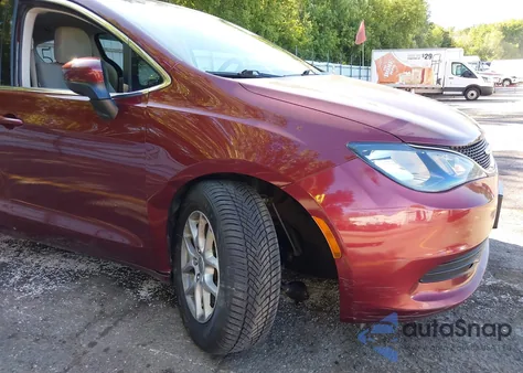 2018 Chrysler Pacifica Touring z USA, uszkodzony, nr VIN 2C4RC1DG0JR148667